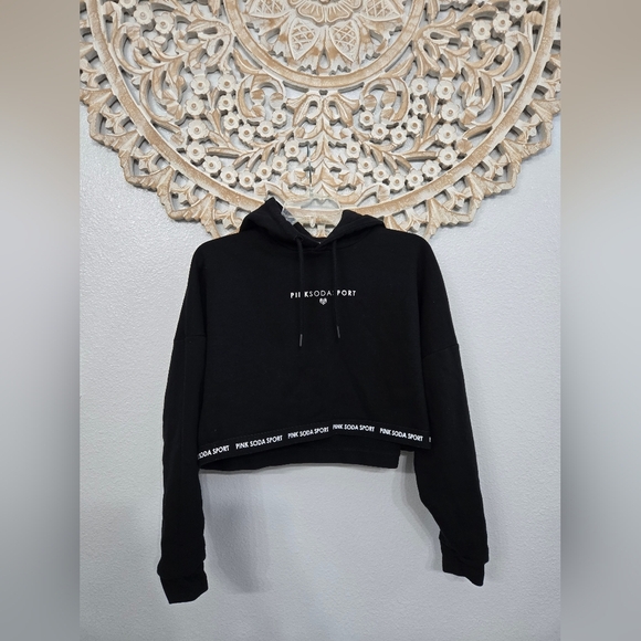 Pink Soda Sport Black Cropped Hoodie - Picture 2 of 8